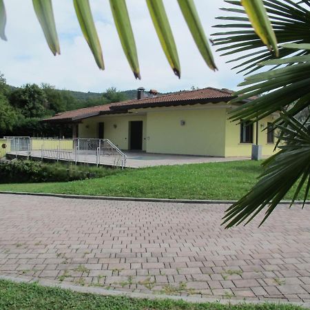 Villa Althea Ronago Exterior photo